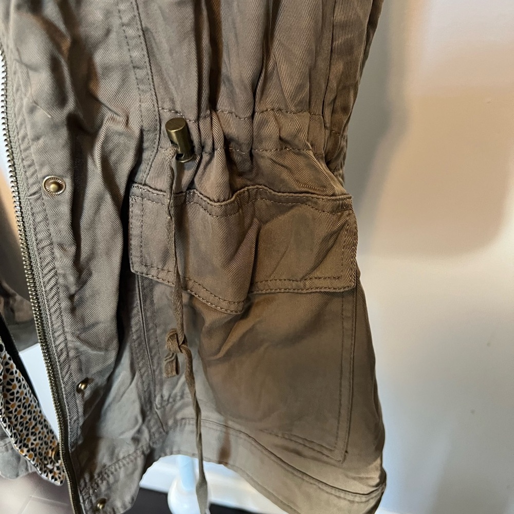 Utility Vest Jacket - Picture 5 of 5